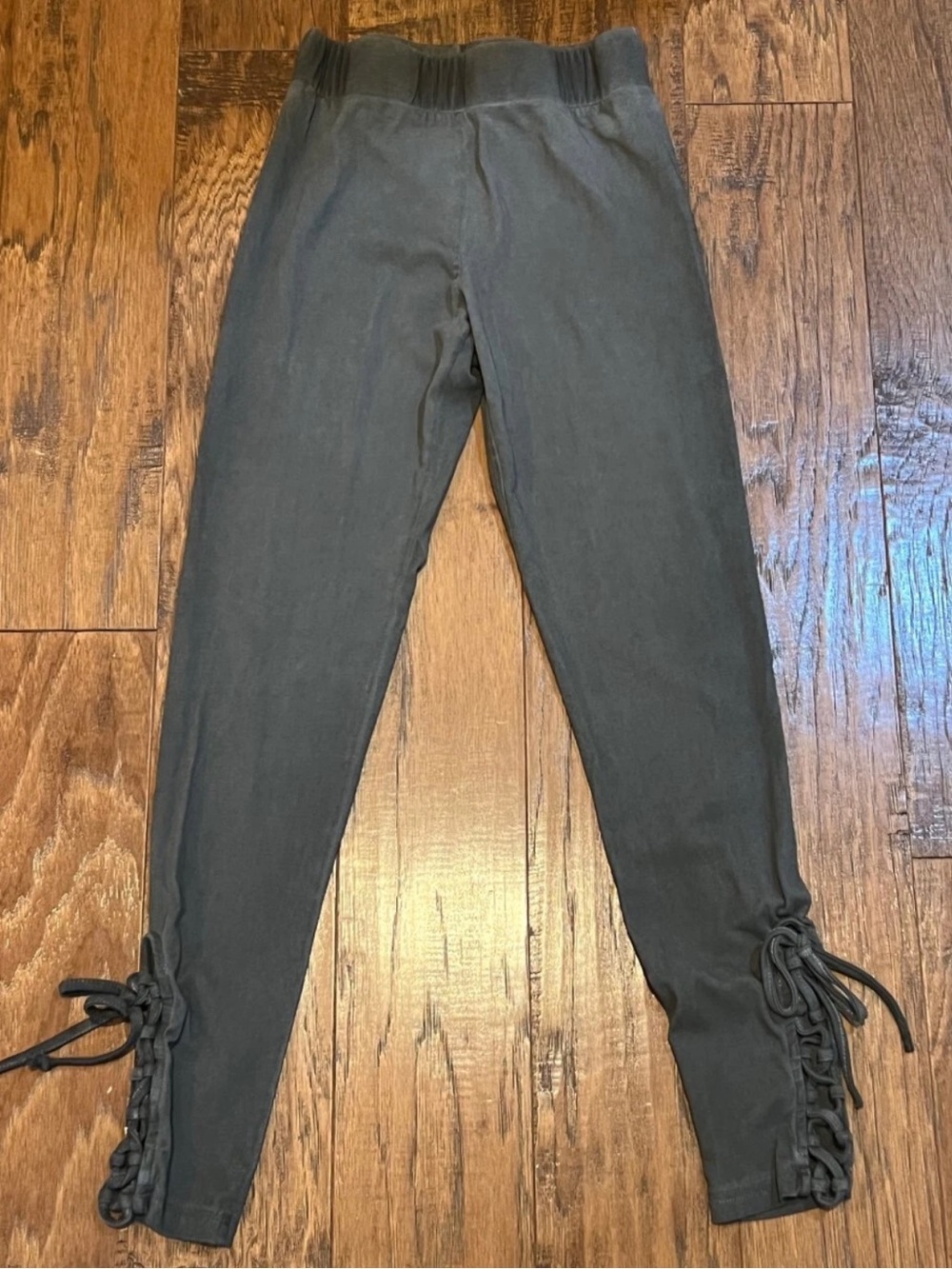 easel Charcoal Grey Leggings with Side Lace-Up Detail Elastic Waist NWT Small